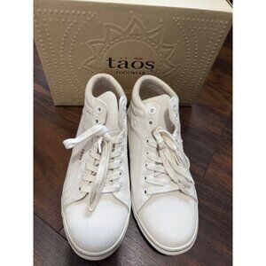 Taos Top Star Sneakers White Canvas Womans 10.5